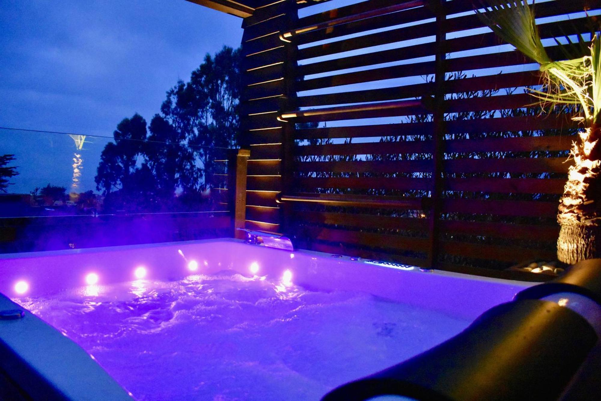 ---- Escapada De Lujo Para Dos ---- Casa Boutique Privada - Vistas Al Oceano - Parrilla Y Fogon En Quincho Privado - Insumos Desayuno - Tu Estadia Incluye Gratis 1 Sesion De Hidromasaje & Cromoterapia Bajo Las Estrellas En Jacuzzi Privado (Adults Onl Pichilemu Værelse billede